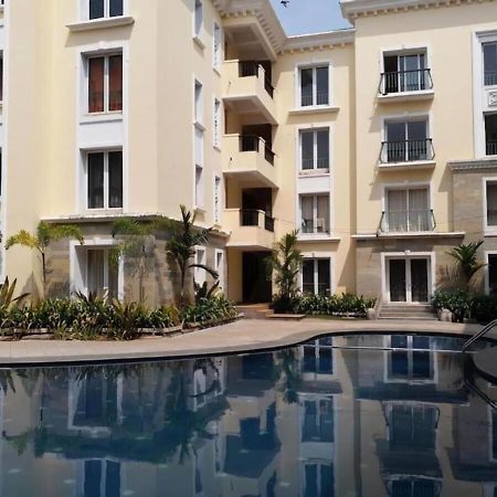 Eerus Den - A Luxurious 2 Bedroom Apartment By Leela Homes アーポラ エクステリア 写真