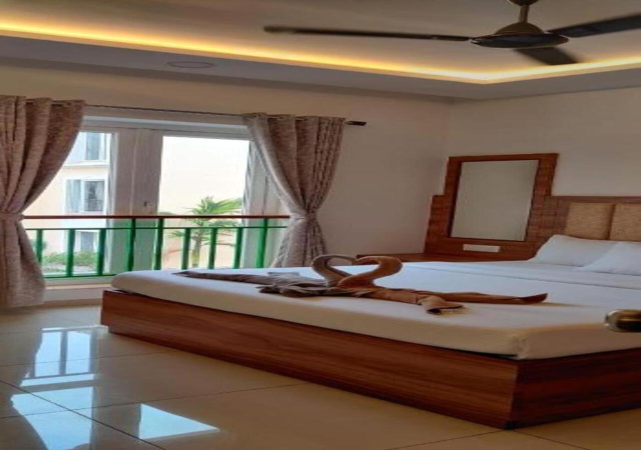 Eerus Den - A Luxurious 2 Bedroom Apartment By Leela Homes アーポラ エクステリア 写真