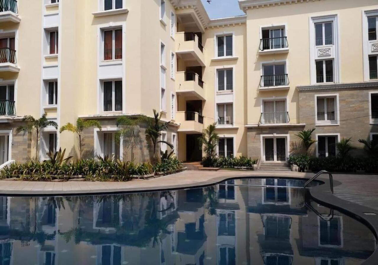 Eerus Den - A Luxurious 2 Bedroom Apartment By Leela Homes アーポラ エクステリア 写真