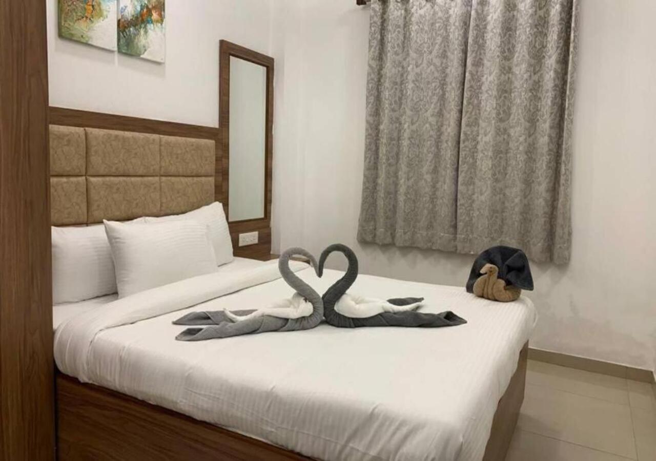 Eerus Den - A Luxurious 2 Bedroom Apartment By Leela Homes アーポラ エクステリア 写真