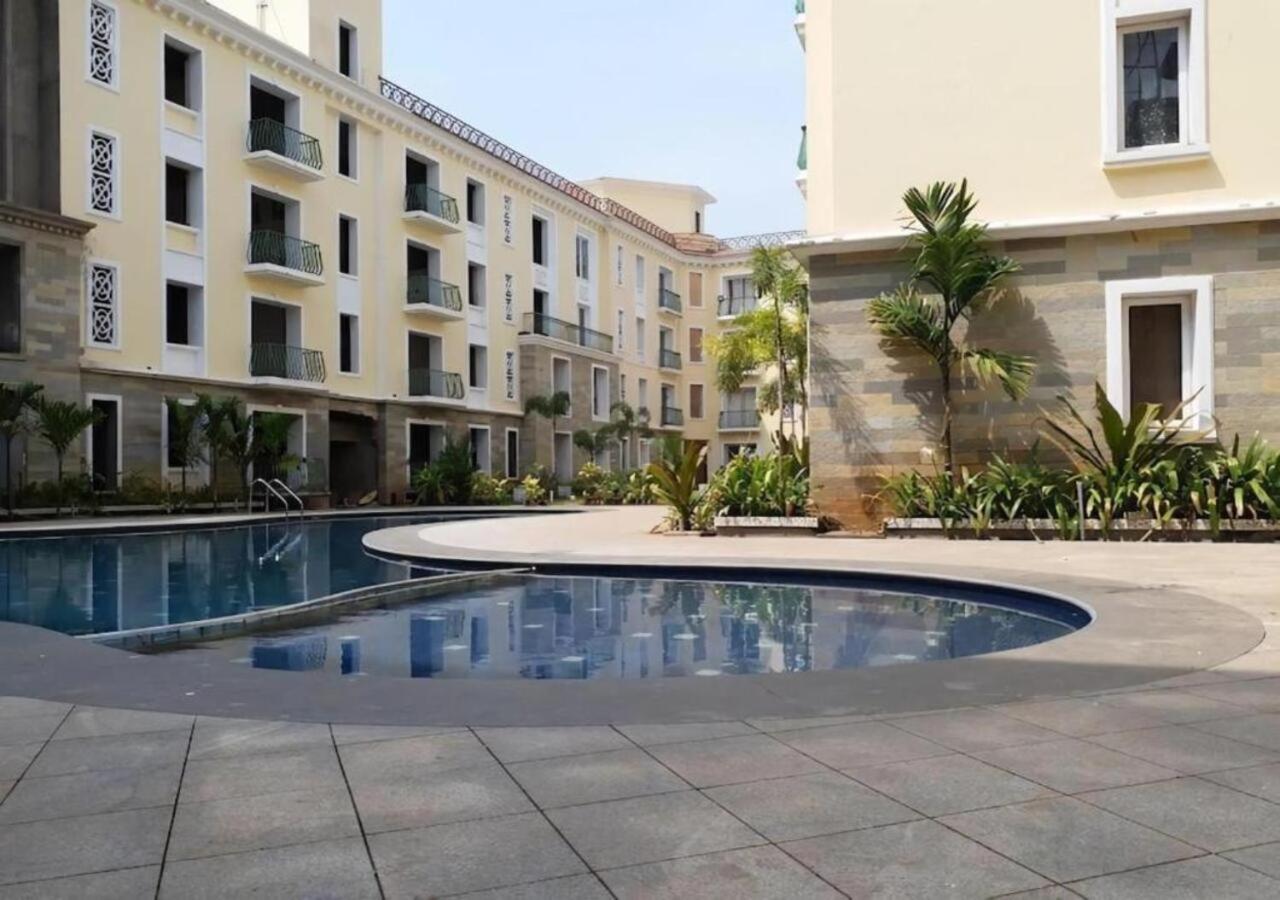 Eerus Den - A Luxurious 2 Bedroom Apartment By Leela Homes アーポラ エクステリア 写真